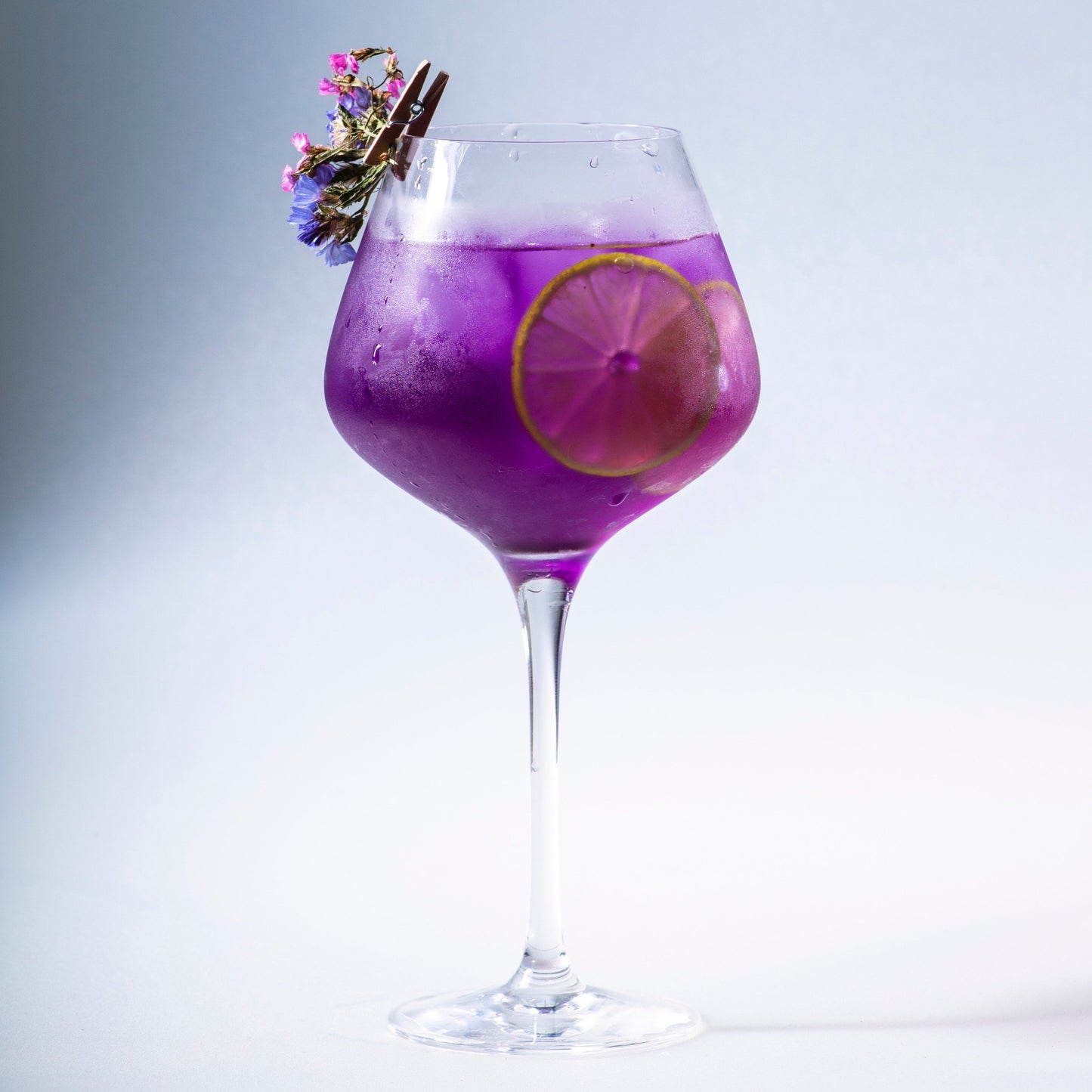 NU ERA SPIRITS POSITIVELY PURPLE DRY GIN 70cl (LIMITED EDITION)